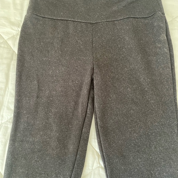 Super Soft Women's Gray High Waisted Indero Leggings with Fleece Lining - Picture 2 of 4